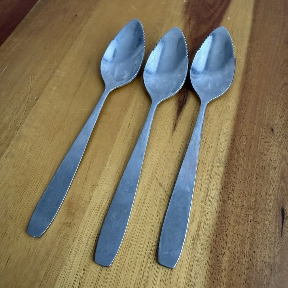 3‎ Vintage Taiwan Stainless Steel Serrated Grapefruit Citrus Spoons Replacement